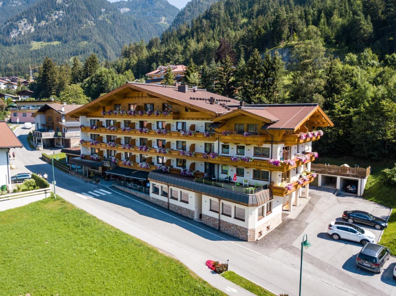 Hotel Huber Hochland 3*